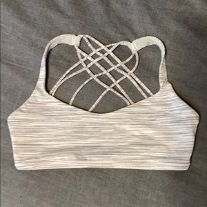 Lululemon free to be wild size 8 bra